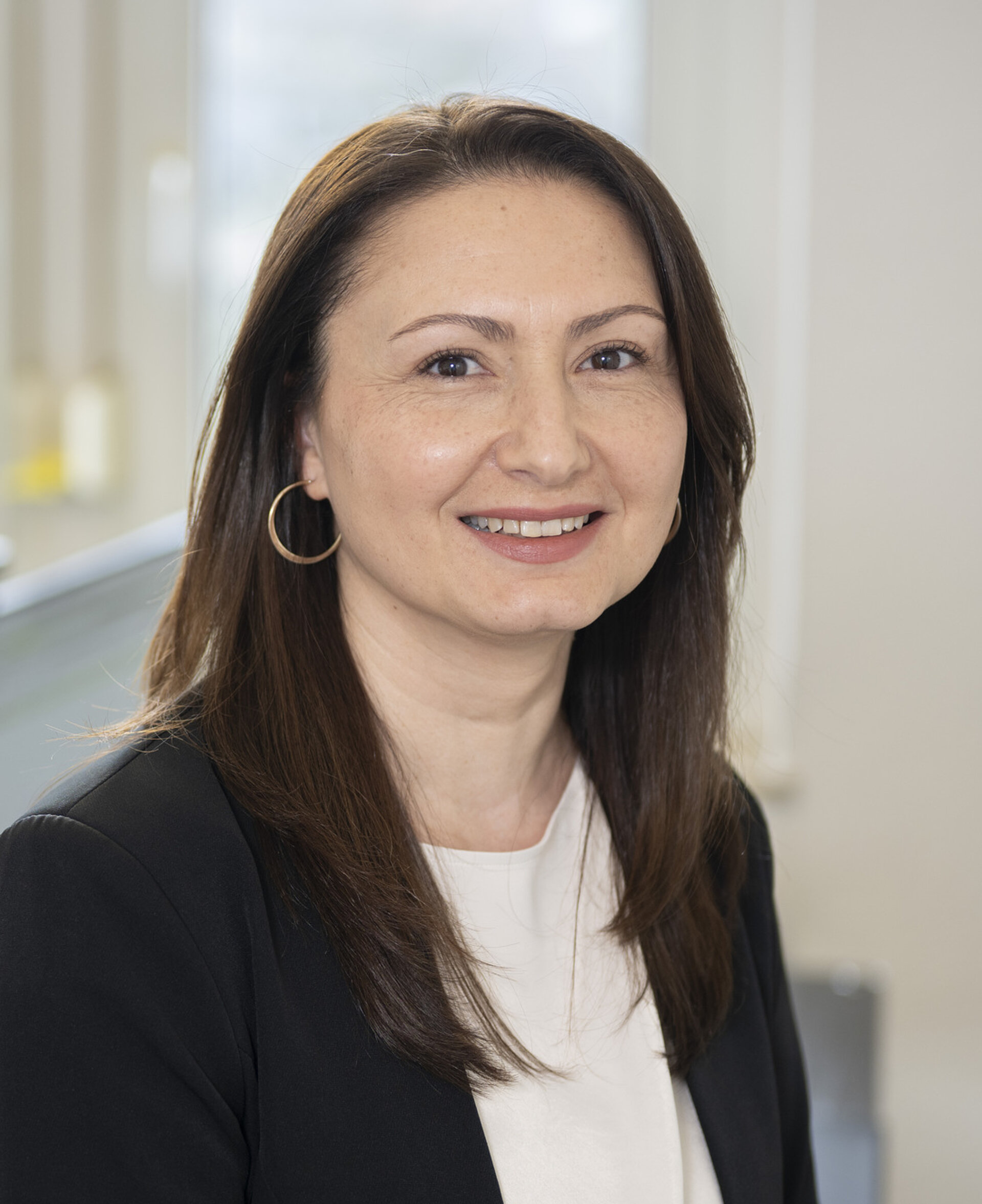 Portraitfoto Canan Yalcinkaya