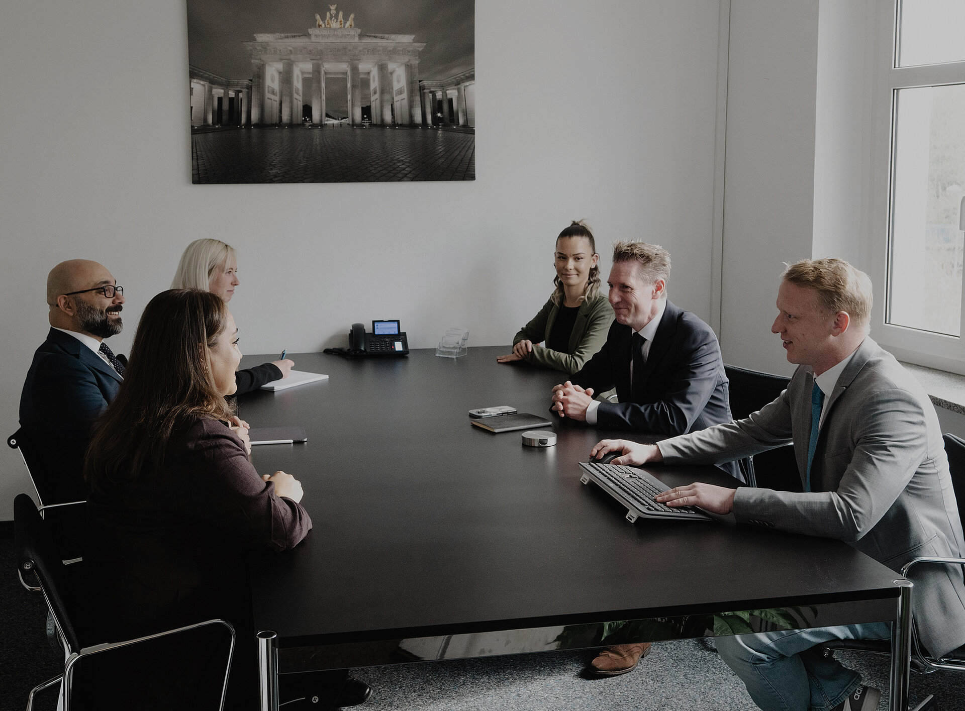 Das Team von Cramer & Rüggeberg am Besprechungtisch